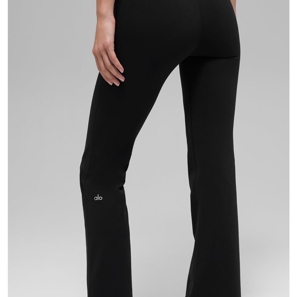 ALO black Soft Sculpt high waist 7/8 bootcut legging size small 30” inseam - Picture 2 of 8